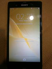 Продам смартфон Sony Z C6602 (не работает экран,  ремонту подлежит)